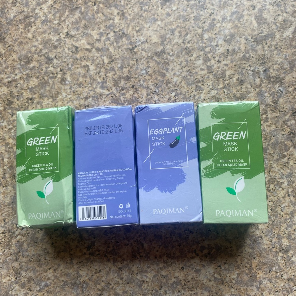 IMAN Green and Eggplant Mask Stick Set